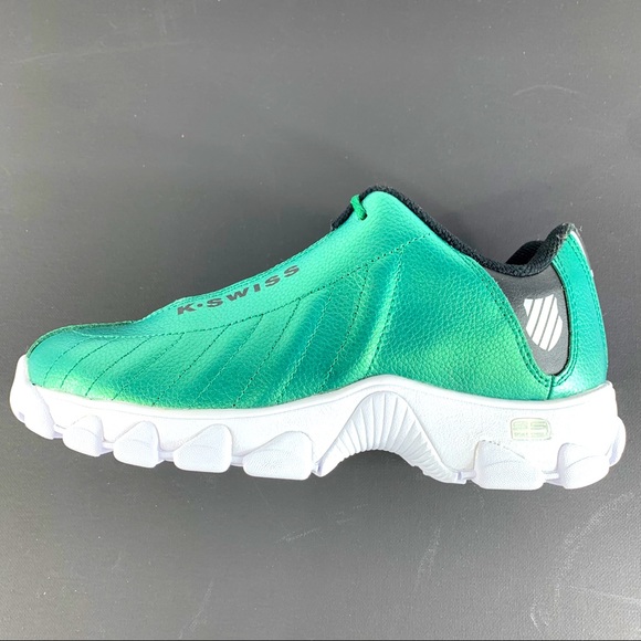 Children's K-Swiss Sneaker- Kids Size 5.5 - Picture 3 of 7